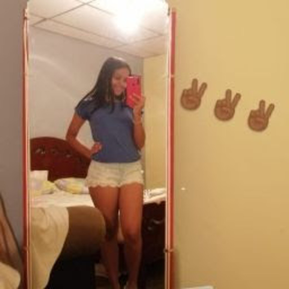 Meet your Posher, Joenni - Picture 1 of 1